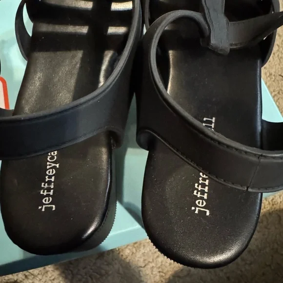 Jeffrey Campbell Platform fisherman jelly sandal. Women's Size 9 matte black - Picture 4 of 7